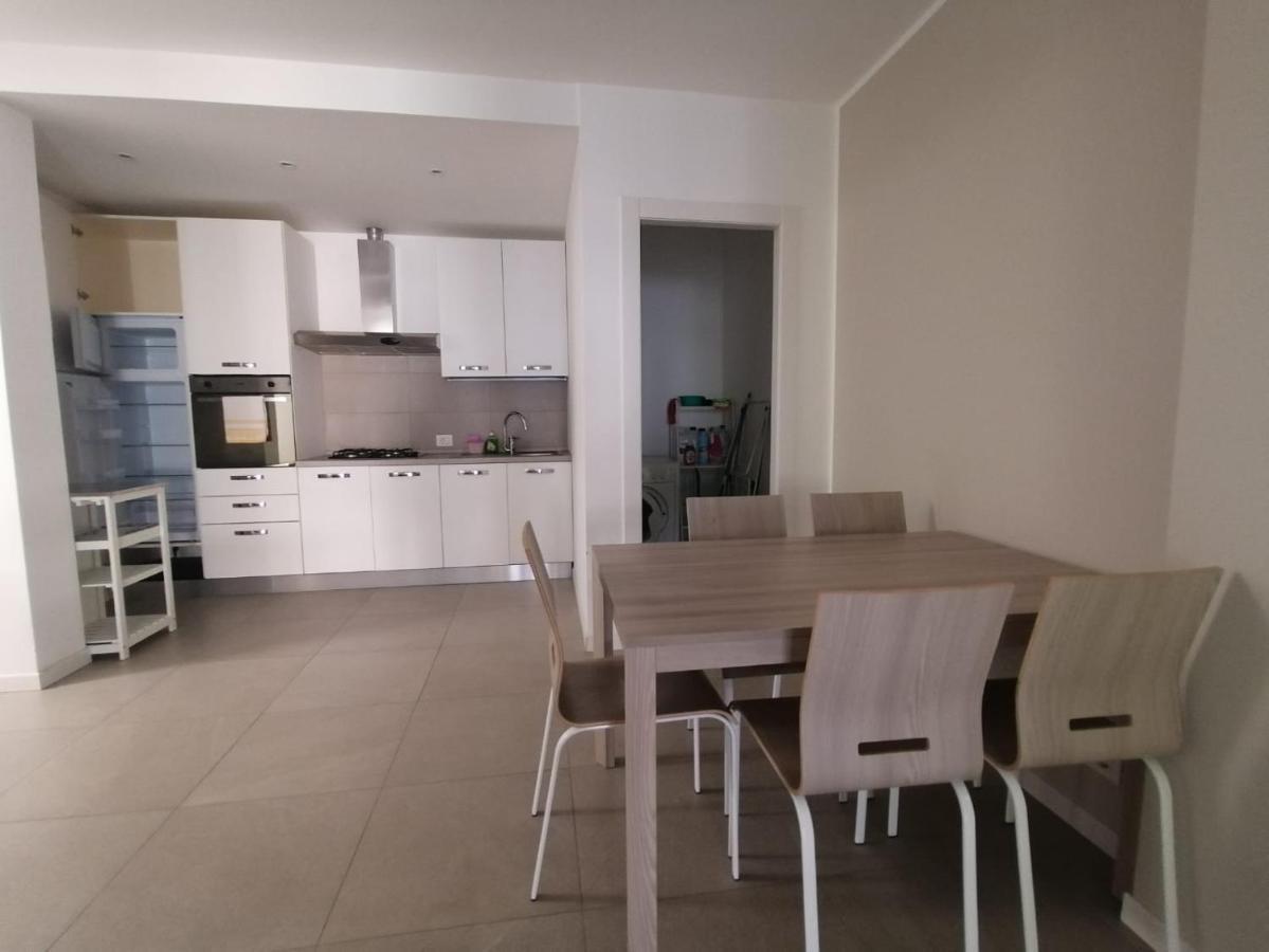 Lucky Apartment 2 Sirmione Exterior photo